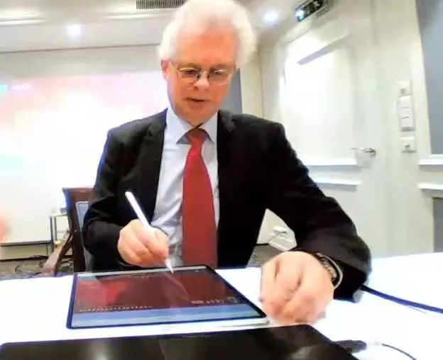 上海大学举行中瑞先进技术研究院(SSIAT)成立仪式暨学术研讨会(图8) 上海大学举行中瑞先进技术研究院(SSIAT)成立仪式暨学术研讨会(图8)